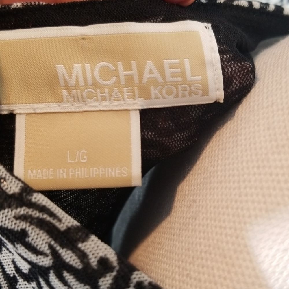 Michael Kors, Black/Wht Blouse, Large - Picture 6 of 7